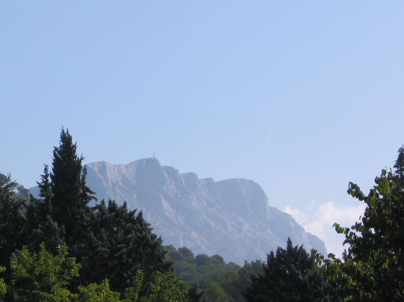 The southern side of Sainte Victoire
