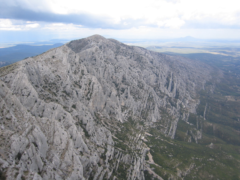 View towards the East on the Sainte Victoire